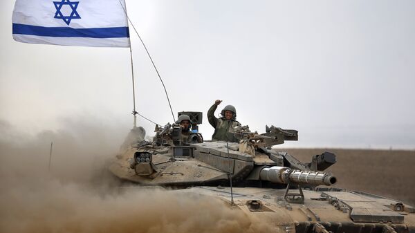 Soldats israéliens à bord d'un char Merkava - Sputnik Afrique