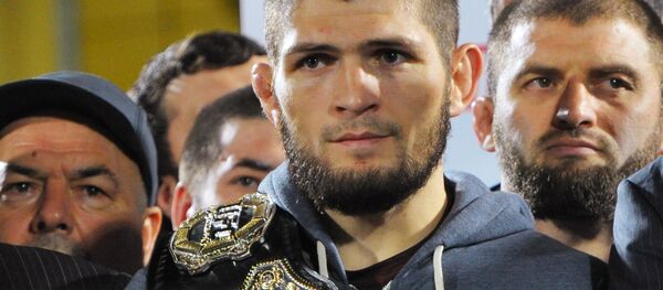 Чествование Хабиба Нурмагомедова в Махачкале - Sputnik Afrique