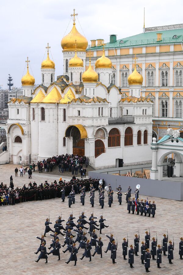 Parade des escortes à pied et à cheval du Régiment présidentiel russe - Sputnik Afrique