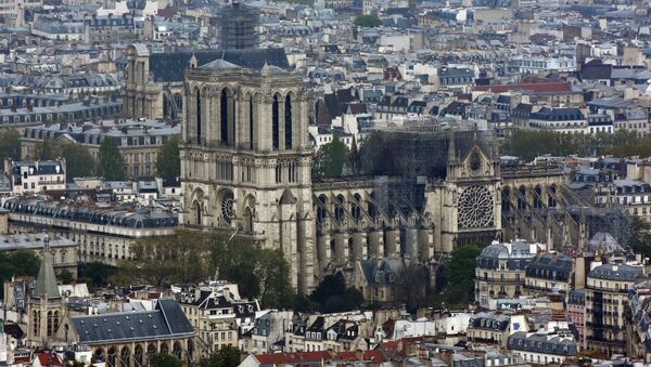 La cathédrale Notre-Dame de Paris après l'incendie - Sputnik Afrique