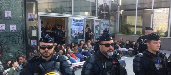 Des CRS - Sputnik Afrique