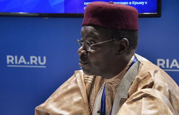 Mahamane Ousmane au Forum économique international de Yalta Mahamane Ousmane au Forum économique international de Yalta - Sputnik Afrique