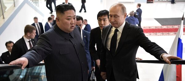 Vladimir Poutine et Kim Jong-un Vladimir Poutine et Kim Jong-un - Sputnik Afrique
