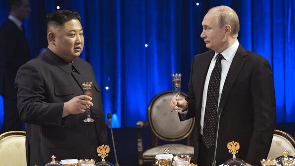 Kim Jong-un et Vladimir Poutine - Sputnik Afrique