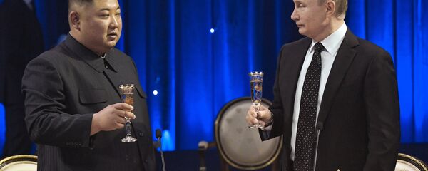 Kim Jong-un et Vladimir Poutine - Sputnik Afrique