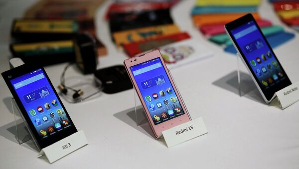 Trois modèles de smartphone Xiaomi Mi  - Sputnik Afrique