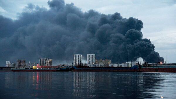 Пожар на заводе Красмаш в Красноярске - Sputnik Afrique