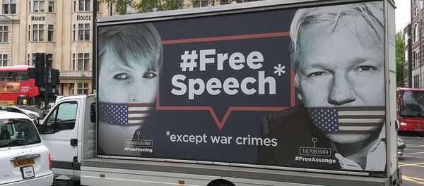 Assange Support Truck Driving Past Westminster Magistrates' Court - Sputnik Afrique