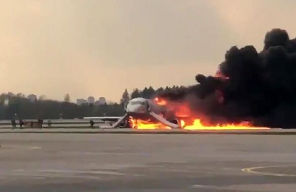 Incendie à bord d’un avion à l’aéroport de Chérémétiévo - Sputnik Afrique