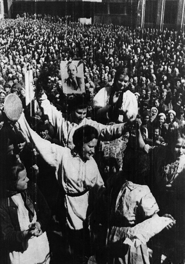 9 mai 1945: une fête les larmes aux yeux - Sputnik Afrique