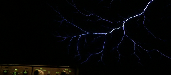 Feux de Saint-Elme, précurseurs d'un foudroiement - Sputnik Afrique