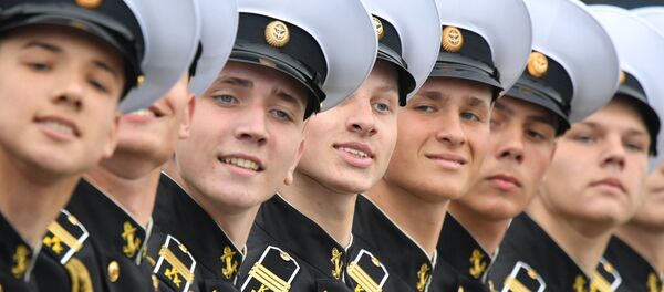 Défilé militaire sur la place Rouge à Moscou pour fêter les 74 ans de la Victoire  - Sputnik Afrique