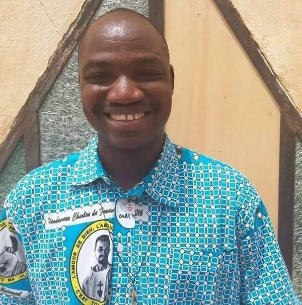 Père Siméon Yampa, 34 ans, tué avec cinq fidèles Père Siméon Yampa, 34 ans, tué avec cinq fidèles - Sputnik Afrique