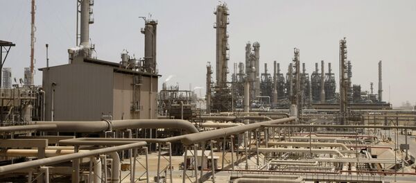 Нефтеперерабатывающий завод в Саудовской Аравии  - Sputnik Afrique