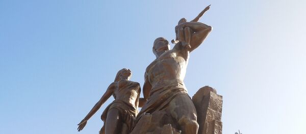 Statue du Monument de la Renaissance Africaine à Dakar - Sputnik Afrique