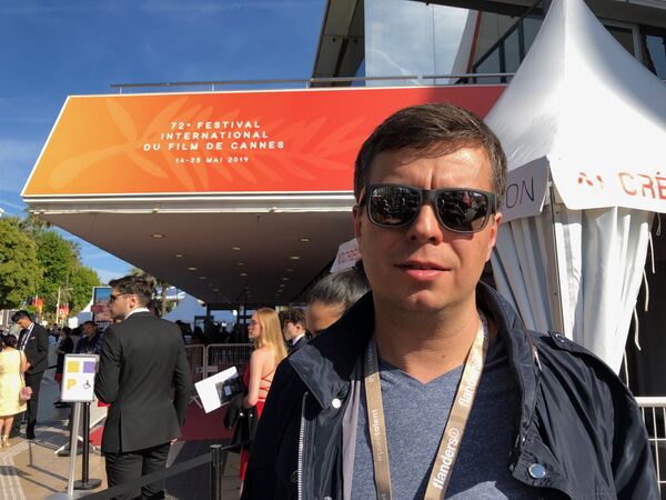 Pour Artem Vitkine, Directeur général du “Revoluzzia Film”, la participation au Producers Network à Cannes est une possibilité de donner un coup de pouce au projet Pour Artem Vitkine, Directeur général du “Revoluzzia Film”, la participation au Producers Network à Cannes est une possibilité de donner un coup de pouce au projet - Sputnik Afrique