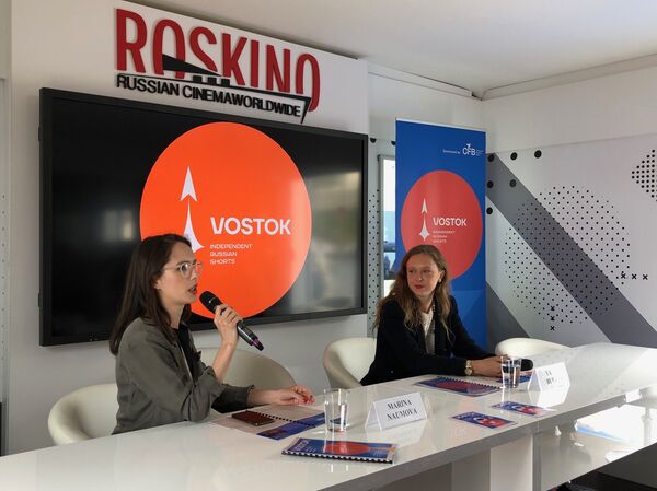 Présentation de l’agence russe de distribution des courts-métrages « Vostok » dans le Pavillon russe - Sputnik Afrique