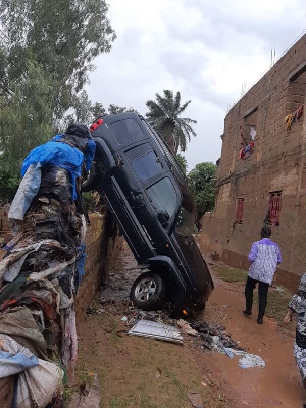 Dans un quartier de Bamako, après de fortes pluies, le 16 mai 2019. Dans un quartier de Bamako, après de fortes pluies, le 16 mai 2019. - Sputnik Afrique