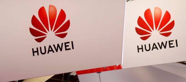 Логотип компании Huawei  - Sputnik Afrique