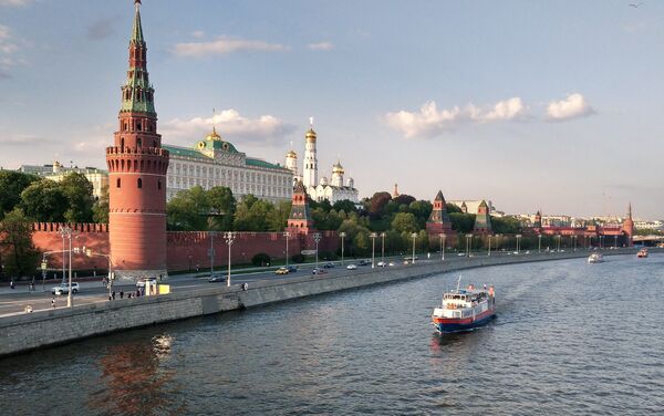 Bateau sur la rivière Moskova, 2009 - Sputnik Afrique