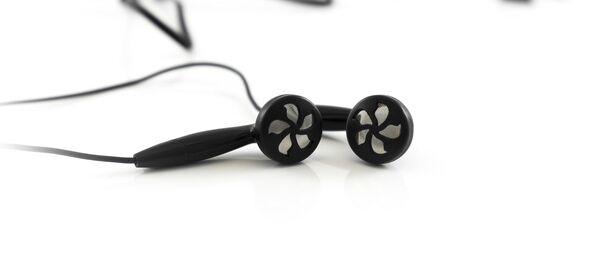 Les écouteurs intra-auriculaires (image d'illustration) - Sputnik Afrique