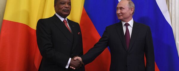 Denis Sassou-Nguesso et Vladimir Poutine à Moscou Denis Sassou-Nguesso et Vladimir Poutine à Moscou - Sputnik Afrique
