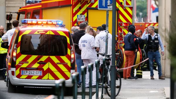 Les médecins sur les lieux de l'explosion à Lyon (24 mai 2019) - Sputnik Afrique