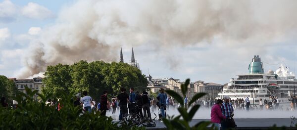 Un incendie dans le centre de Bordeaux (25 mai 2019) Un incendie dans le centre de Bordeaux (25 mai 2019) - Sputnik Afrique