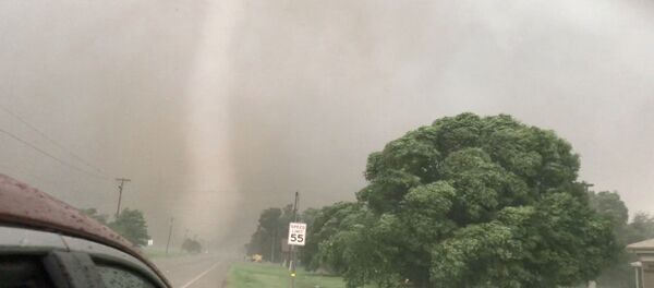 Торнадо в городе Мангам, штат Оклахома  - Sputnik Afrique