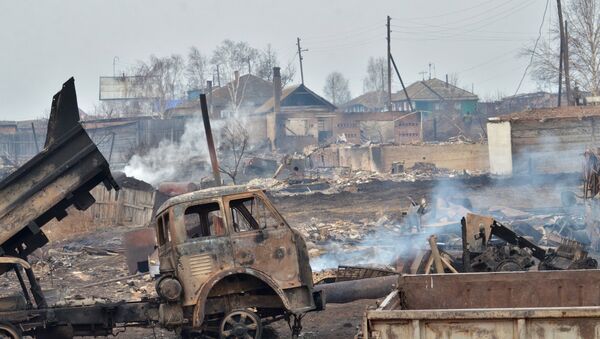 Les conséquences d’incendies en République autonome de Khakassie, le 16 avril 2015 - Sputnik Afrique