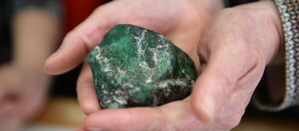 Изумрудно-бериллиевое месторождение Мариинский прииск в Свердловской области - Sputnik Afrique