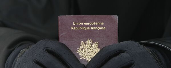 Passeport français - Sputnik Afrique