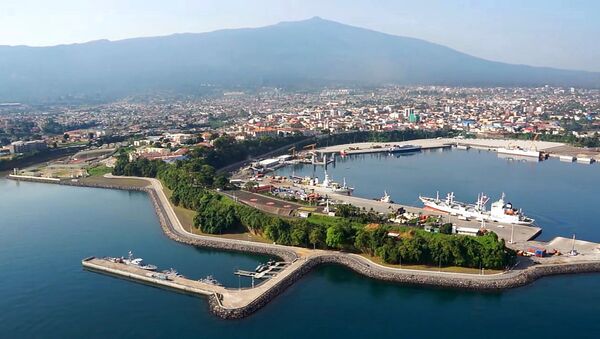 La vue du grand port de la Guinée Equatoriale menant au capitale Malabo - Sputnik Afrique