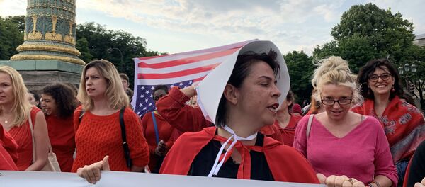 Action à Paris contre la loi avortement aux États-Unis - Sputnik Afrique