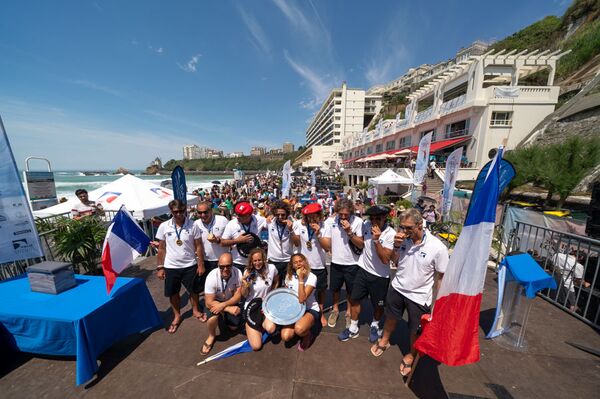 Сomment l’amitié franco-russe contribue au développement du surf (images) - Sputnik Afrique