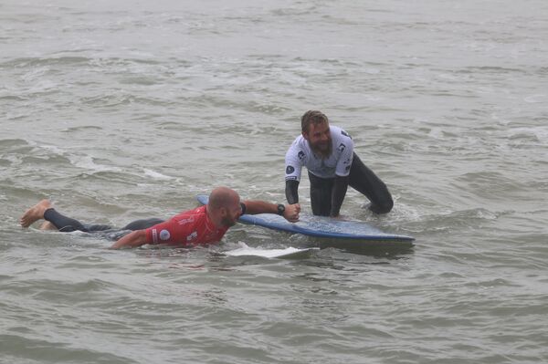 Сomment l’amitié franco-russe contribue au développement du surf (images) - Sputnik Afrique