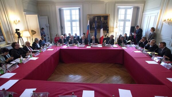 Une réunion du dialogue de Trianon en France - Sputnik Afrique