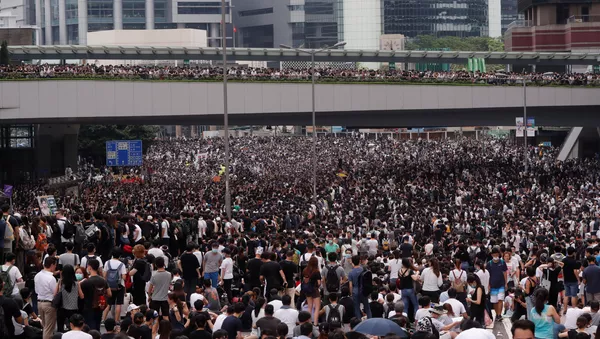 Les manifestants paralysent Hong Kong - Sputnik Afrique