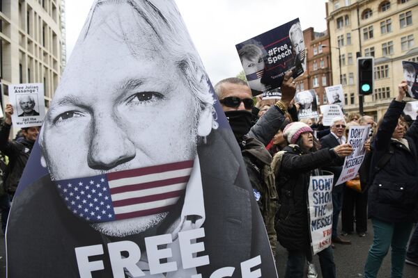 «La pire attaque contre la liberté des médias»: le rédacteur en chef de WikiLeaks s’exprime en exclusivité pour Sputnik «La pire attaque contre la liberté des médias»: le rédacteur en chef de WikiLeaks s’exprime en exclusivité pour Sputnik - Sputnik Afrique