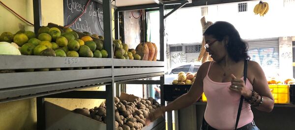 Belkys au supermarché  - Sputnik Afrique