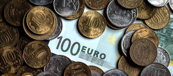 Des rubles et des euros - Sputnik Afrique