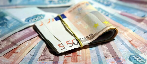 Euros et roubles - Sputnik Afrique
