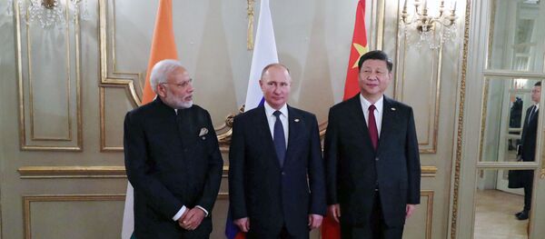 Les dirigeants indien, russe et chinois - Sputnik Afrique