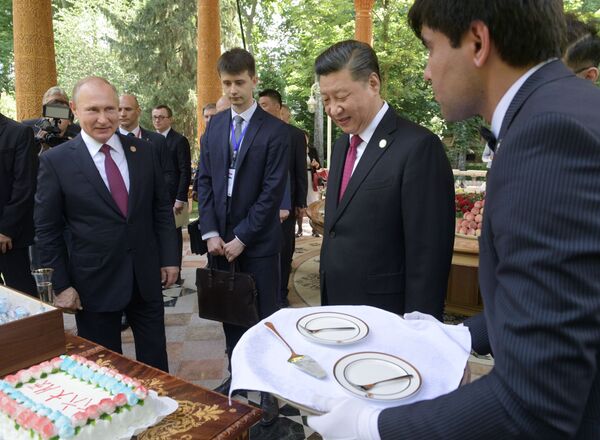 Qu’est-ce que Vladimir Poutine a offert à Xi Jinping pour son anniversaire? (images) - Sputnik Afrique