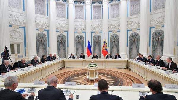 Президент РФ В. Путин встретился с представителями деловых кругов Франции - Sputnik Afrique
