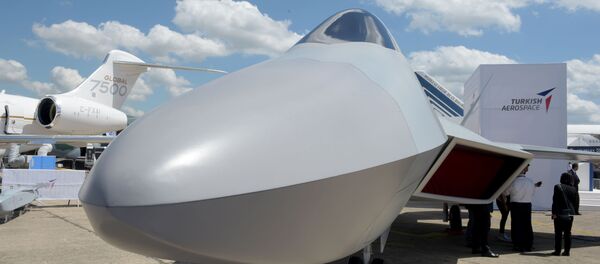 Modèle du chasseur turc de 5e génération exposé au Salon du Bourget 2019 - Sputnik Afrique