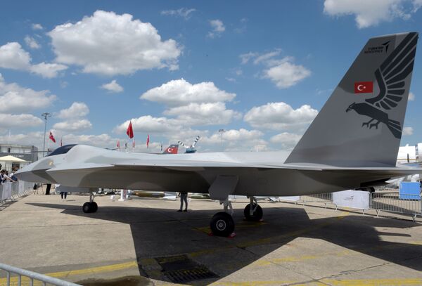 Exit le F-35, la Turquie dévoile son propre projet d'avion furtif, «le meilleur chasseur en Europe» (photo) Exit le F-35, la Turquie dévoile son propre projet d'avion furtif, «le meilleur chasseur en Europe» (photo) - Sputnik Afrique