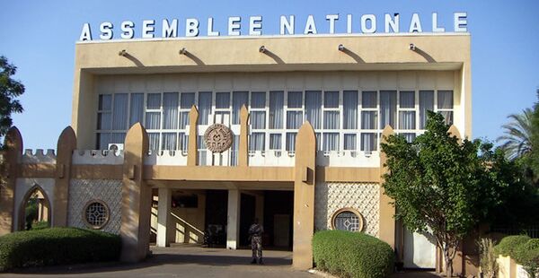 Au Mali, la demande de prolonger le mandat des députés accroît les tensions politiques - Sputnik Afrique