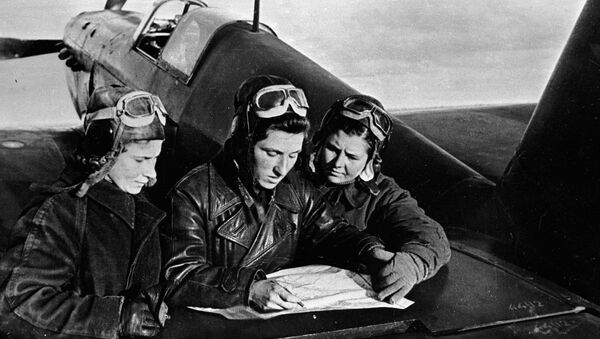 Pilotes soviétiques durant la Grande Guerre patriotique - Sputnik Afrique