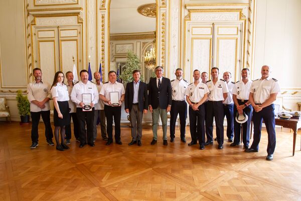 Pour accueillir le Sedov et le Kruzenshtern, Bordeaux a fait bouger les lignes Pour accueillir le Sedov et le Kruzenshtern, Bordeaux a fait bouger les lignes - Sputnik Afrique